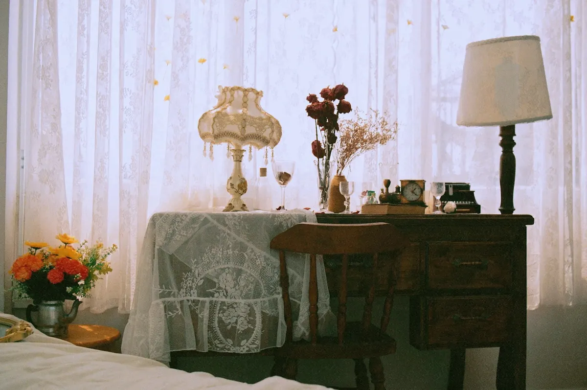 wooden book stand bedroom table