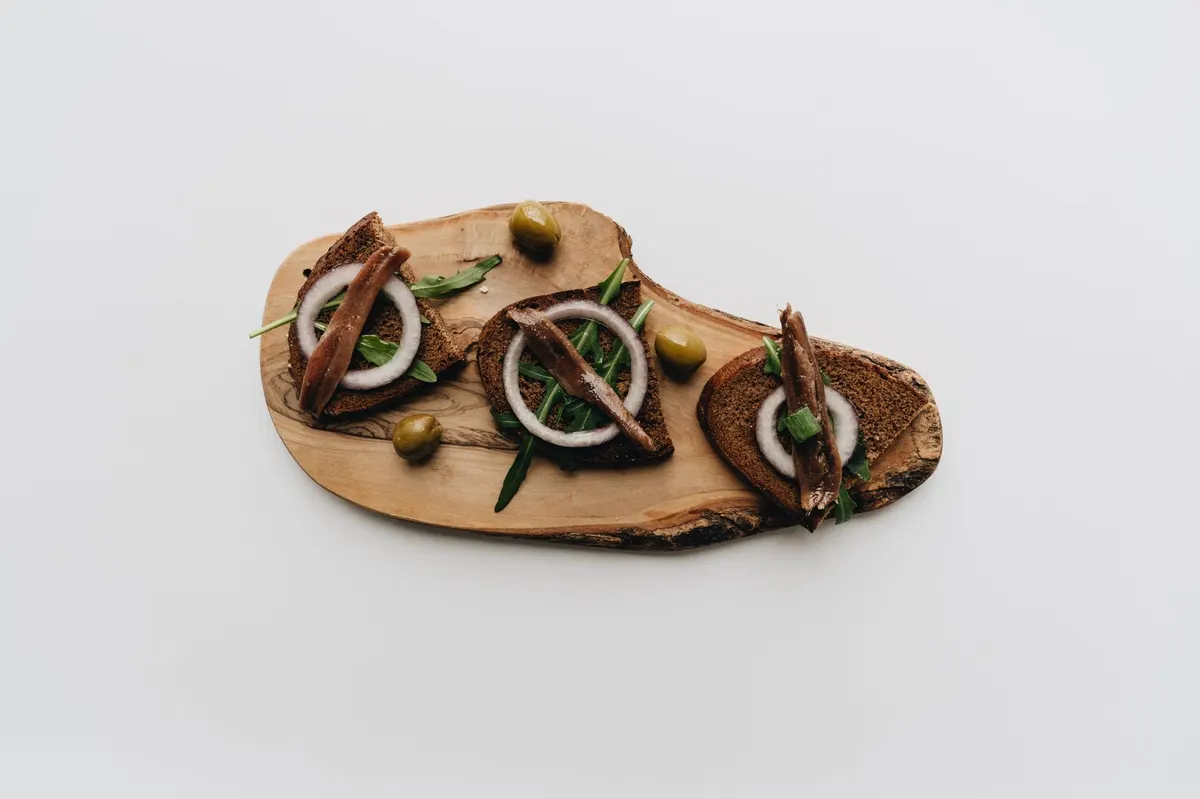 wooden serving bowl dining table
