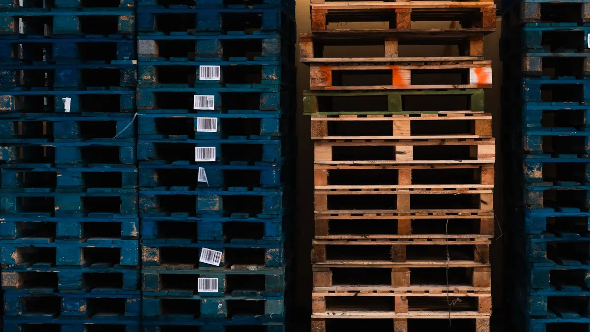 pallet wood interior rustic